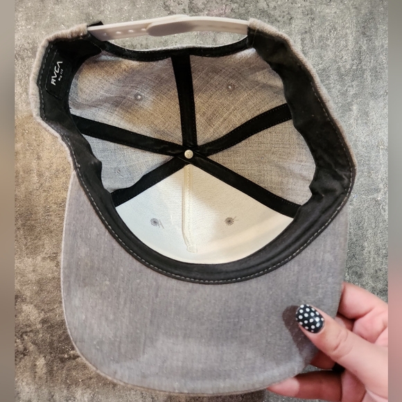 NWOT RVCA hat - Picture 3 of 3